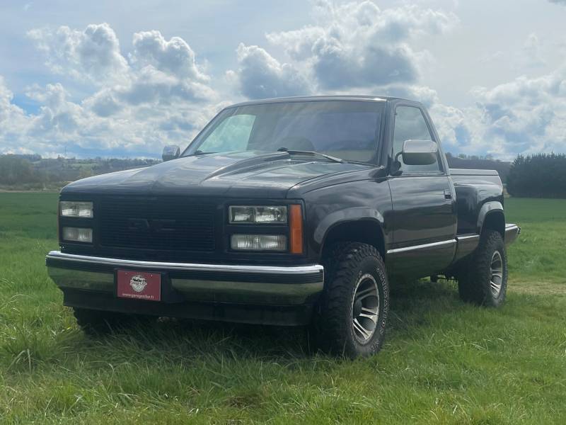 CHEVROLET GMC K1500 - Véhicule de collection américain en région Rhône-Alpes