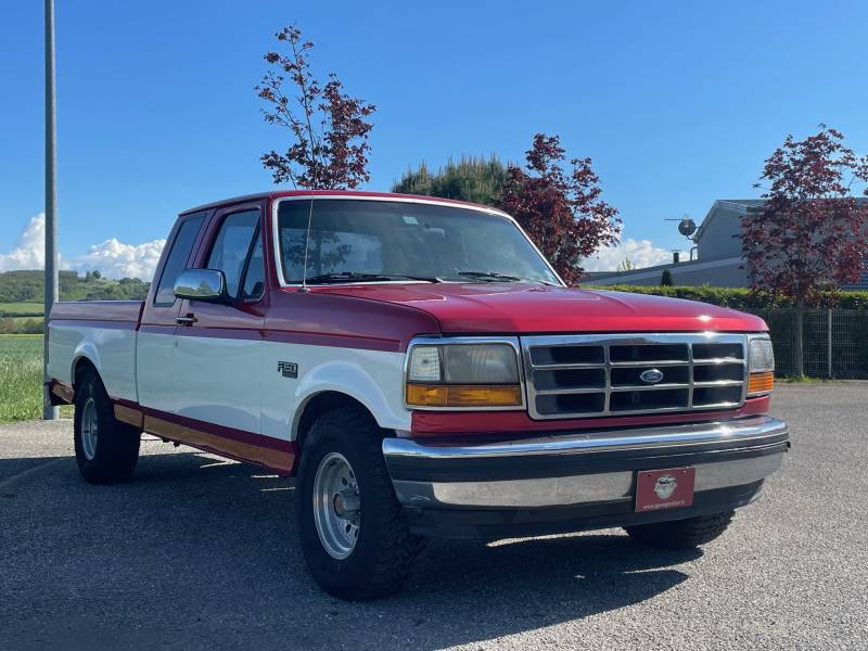 FORD F150 - Véhicule de collection importé proche de Lyon