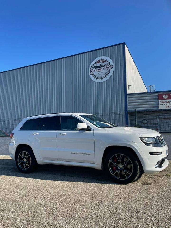 JEEP GRAND CHEROKEE SRT8 BLANC